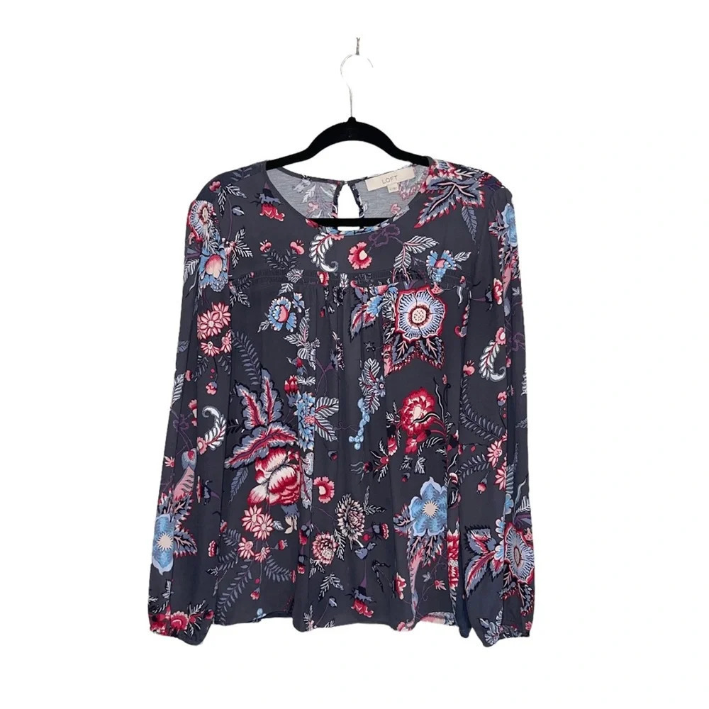 LOFT Gray & Multicolor Floral Paisley Print Ruffle Hem Blouse Medium Women’s